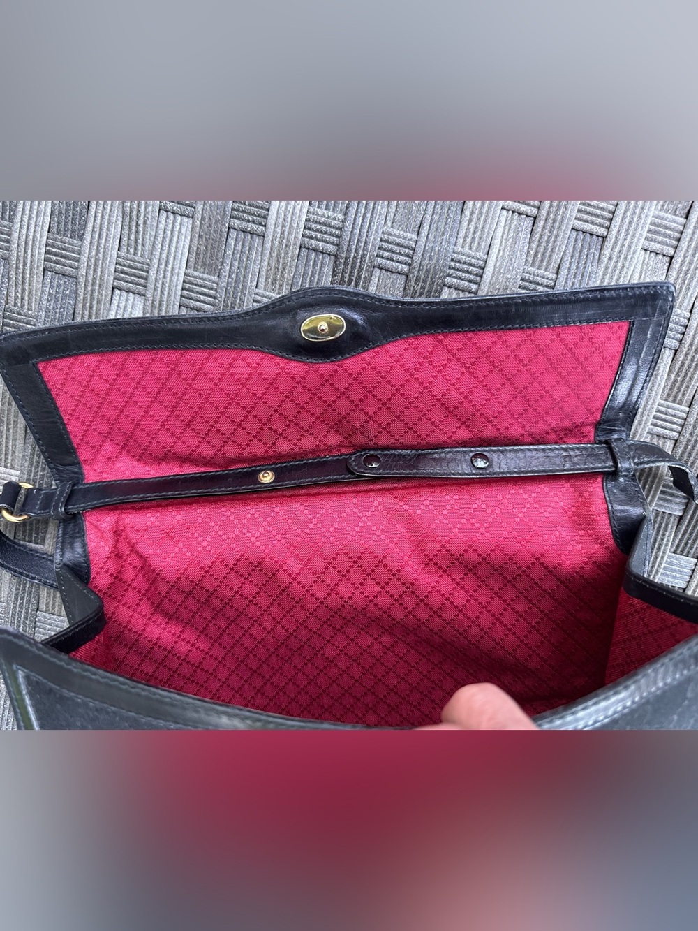 🖤 Vintage Gucci GG Canvas Web Crossbody or Clutch - Picture 11 of 14